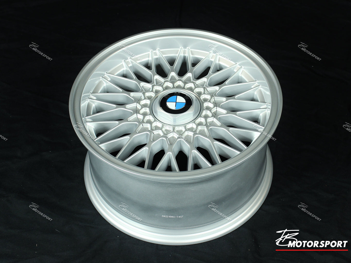 4x Maxilite 8x16 ET28 Kreuzspeichen Felge 4x100 inkl. TÜV